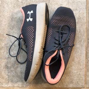 UnderArmour tennis shoes in good used condition